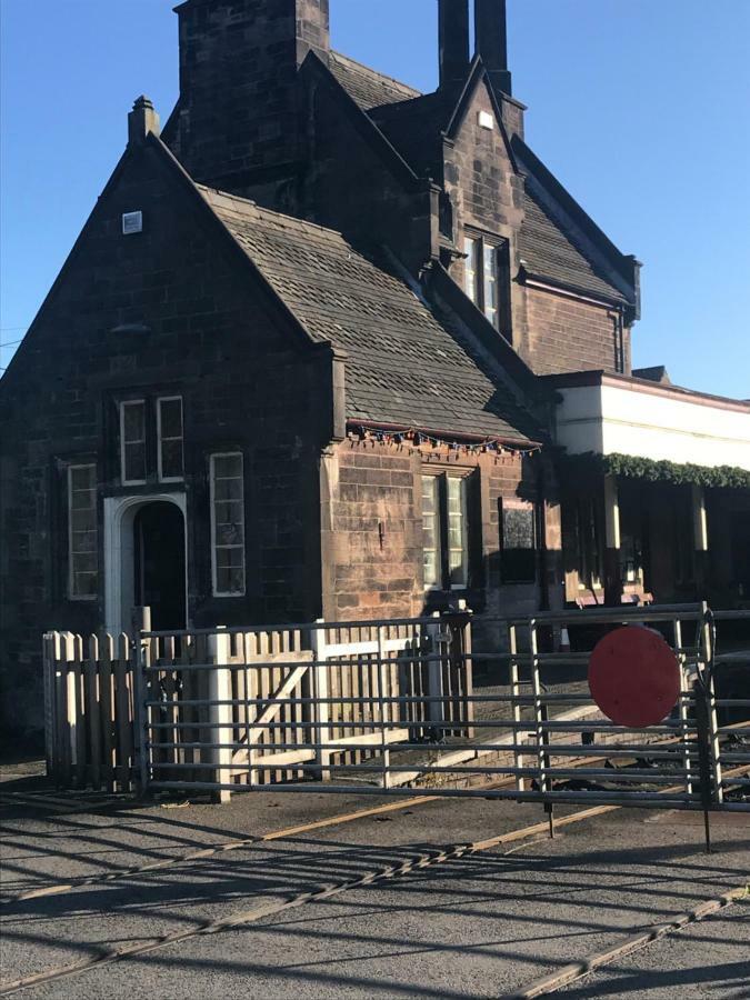 Hot Tub Hide Away Near Alton Towers Staffordshire Hotel Cheddleton Exterior photo
